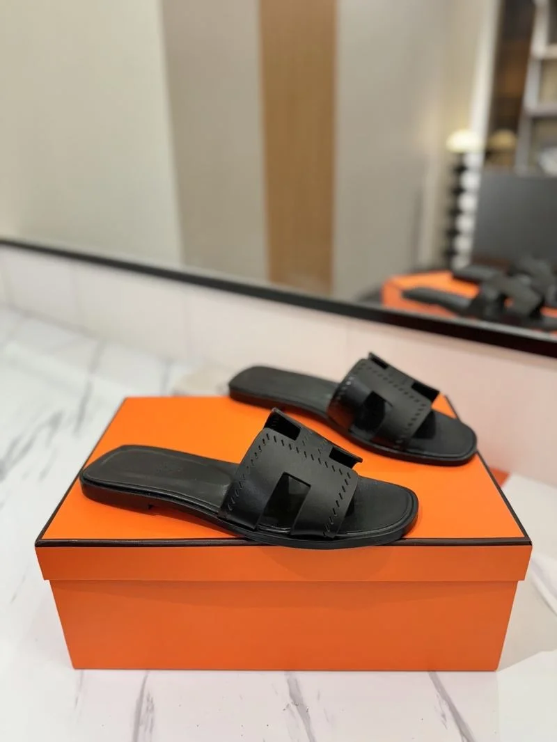 Elegant Hermes Slippers 27426