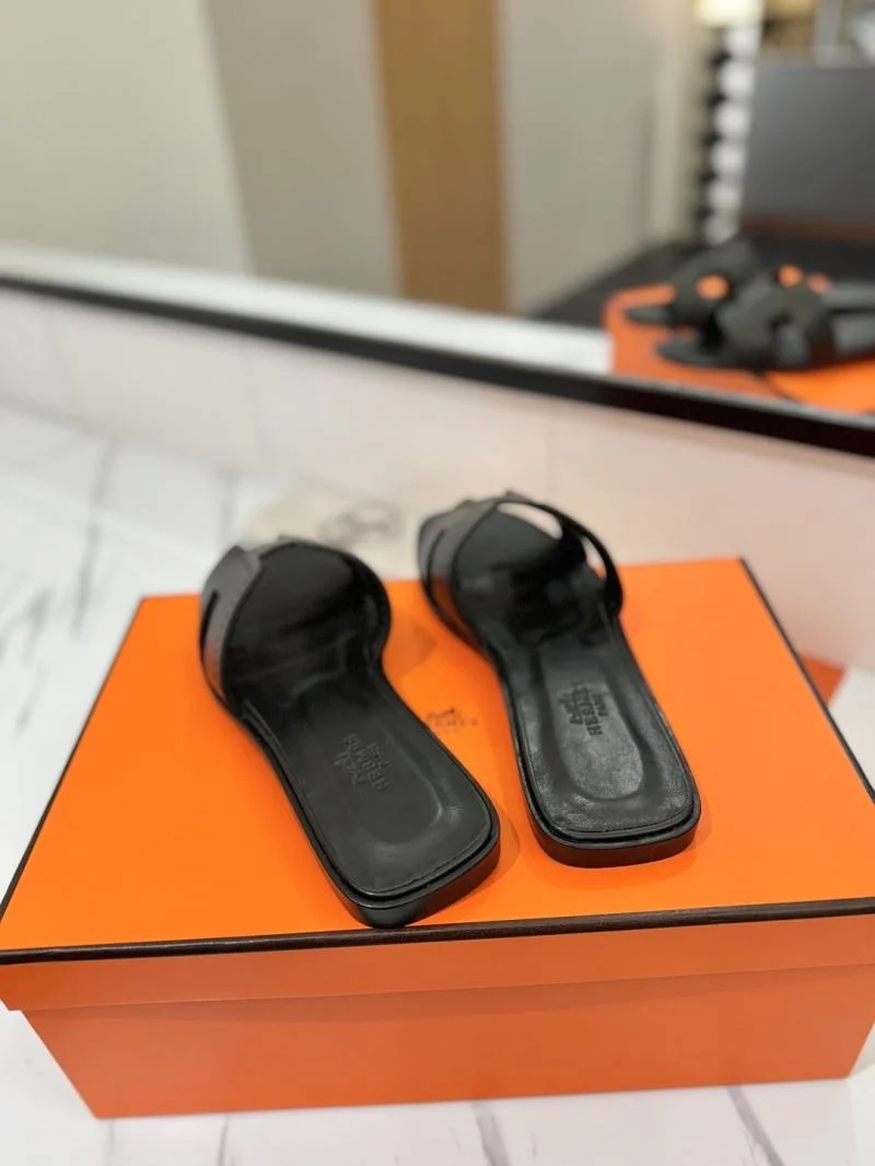 Elegant Hermes Slippers 27426