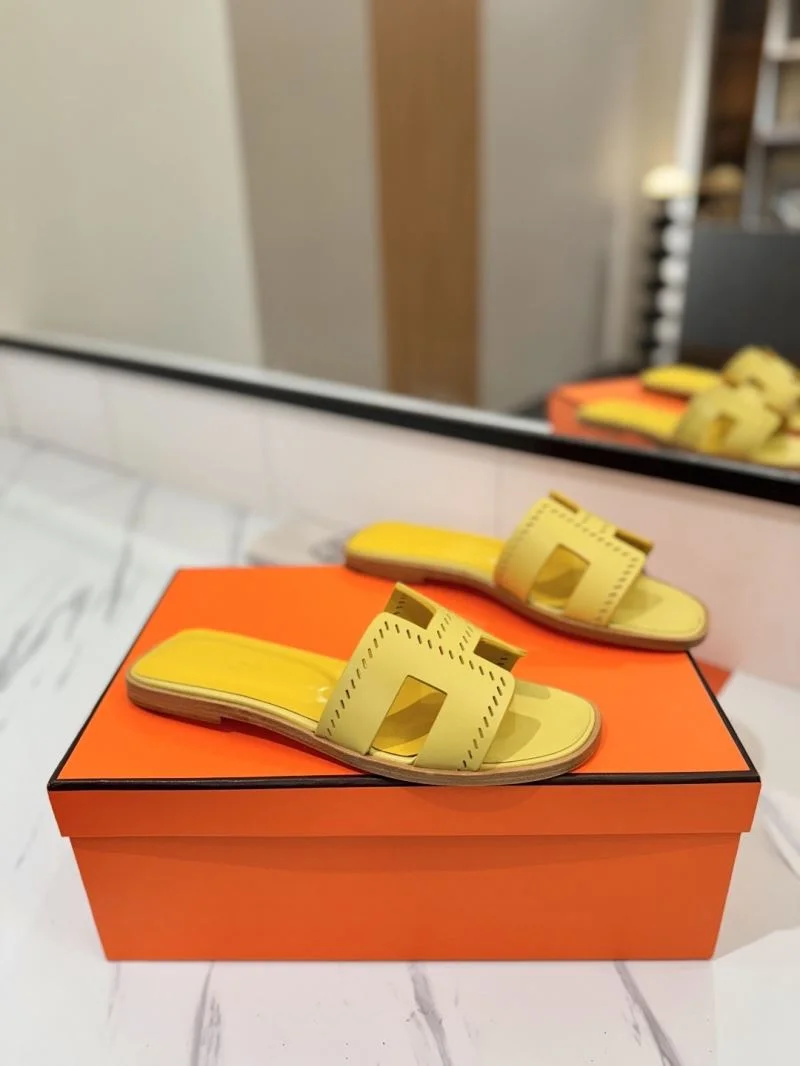 UrbanChic Hermes Slippers 27414