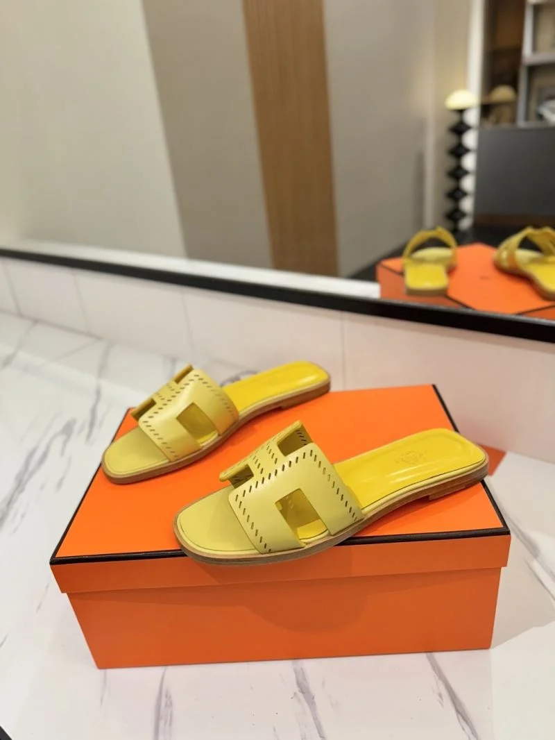 UrbanChic Hermes Slippers 27414
