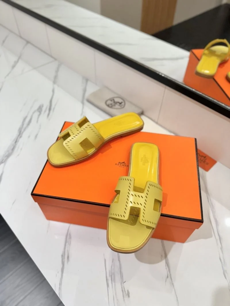 UrbanChic Hermes Slippers 27414