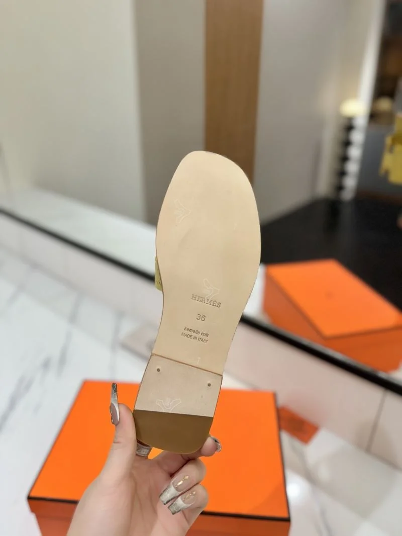 UrbanChic Hermes Slippers 27414