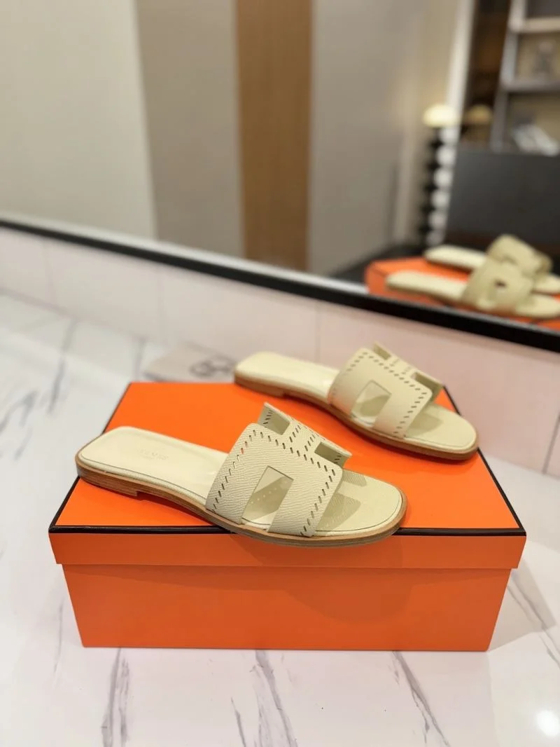 Effortless Hermes Slippers 27406
