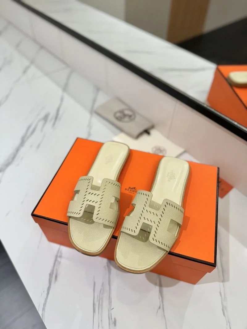 Effortless Hermes Slippers 27406