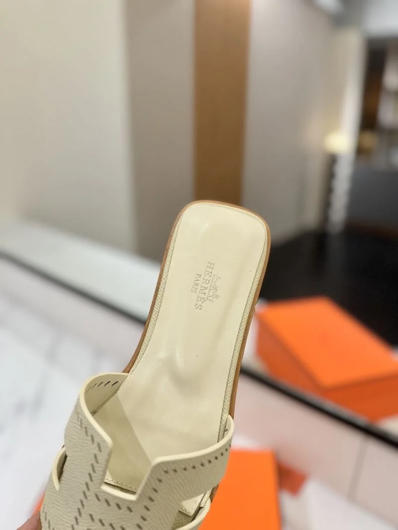 Effortless Hermes Slippers 27406