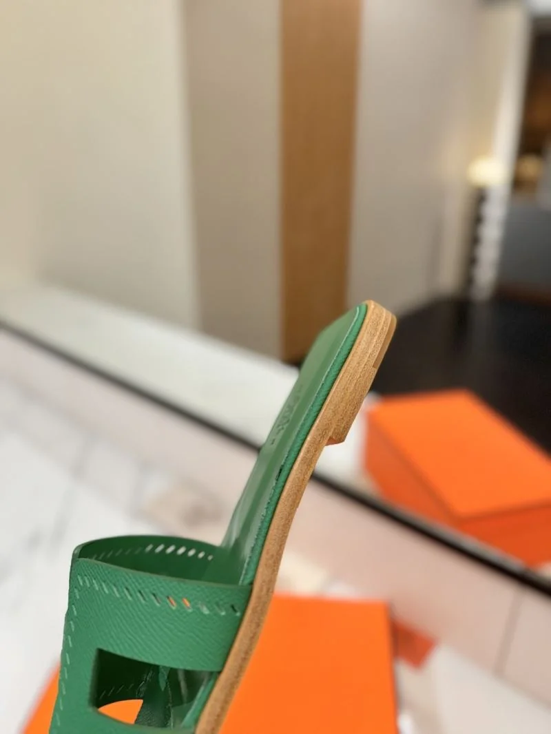 WrinkleFree Hermes Slippers 27416