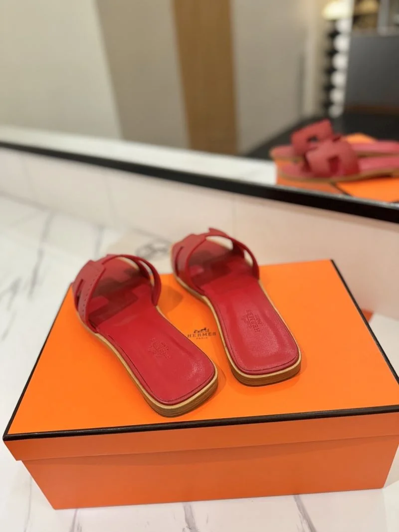 Packable Hermes Slippers 27410