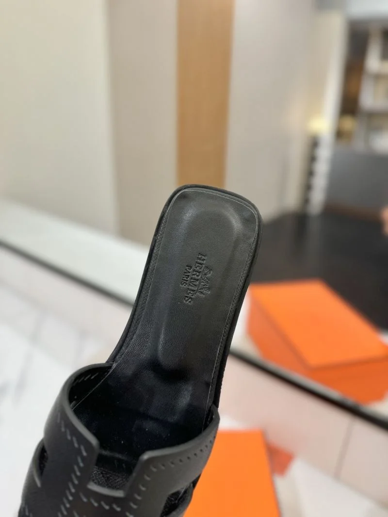 TechFriendly Hermes Slippers 26057