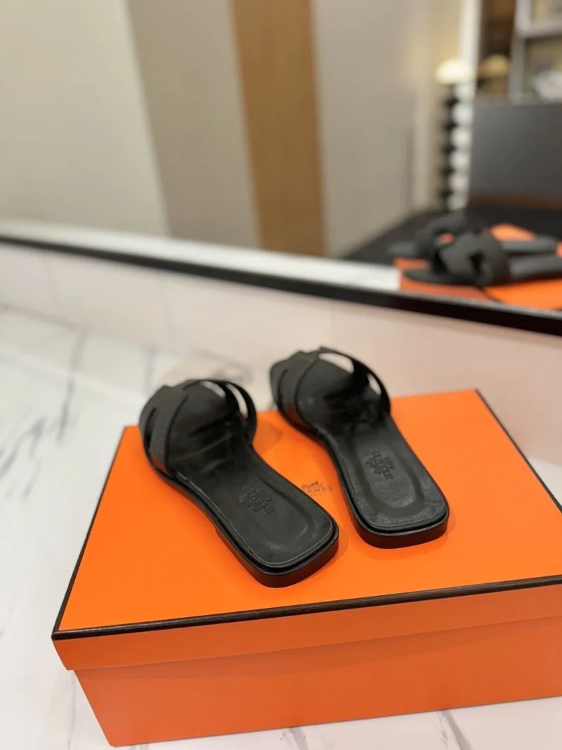 TechFriendly Hermes Slippers 26057