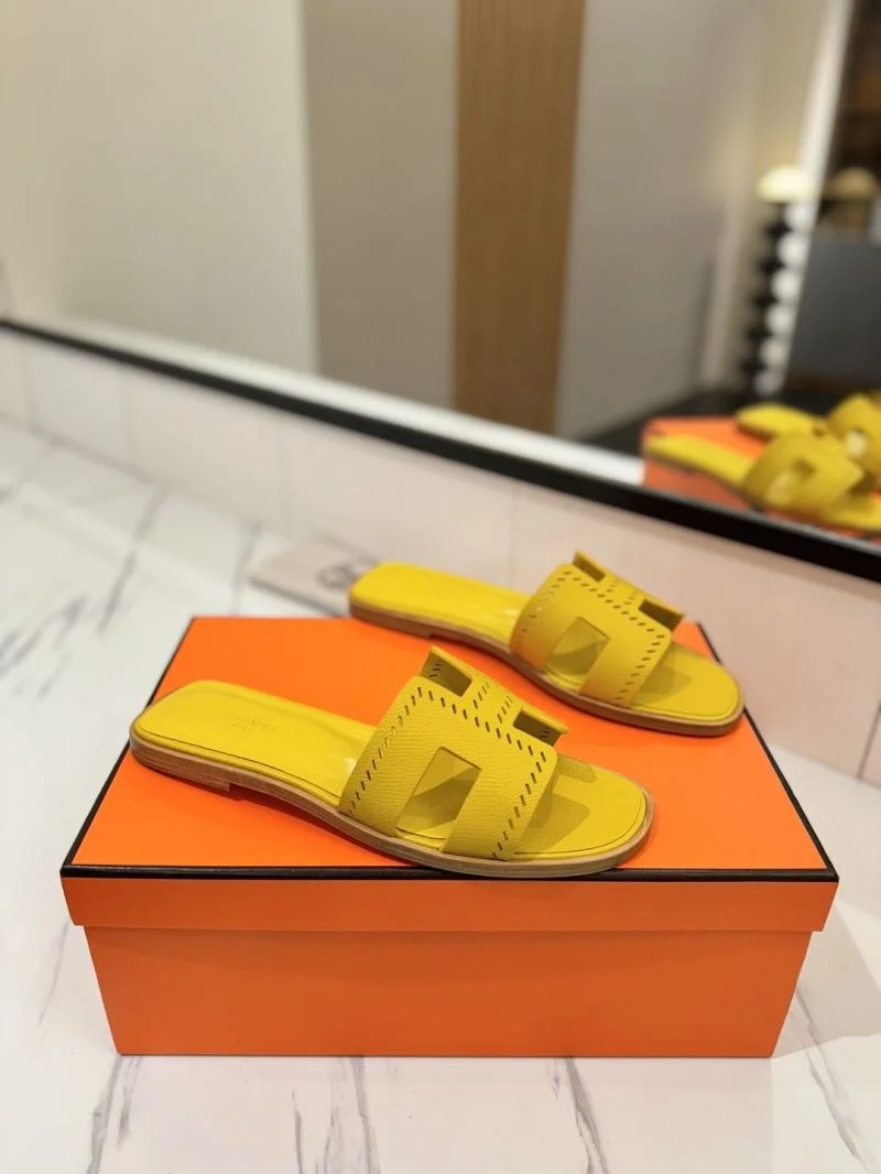 Hermes Slippers Minimalist 27407