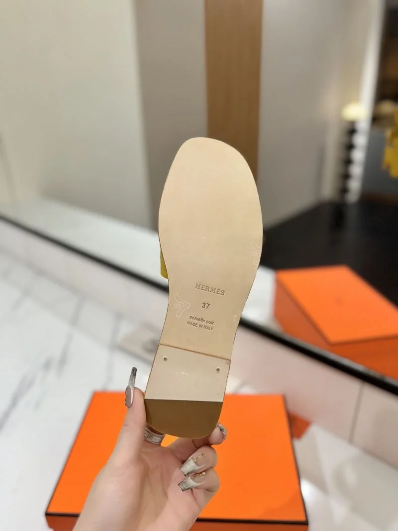 Hermes Slippers Minimalist 27407
