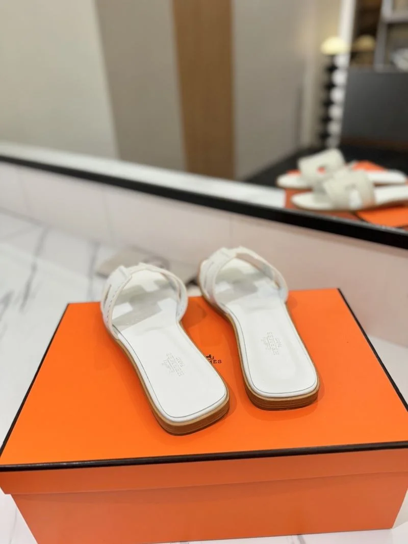 Tailored Hermes Slippers 27419