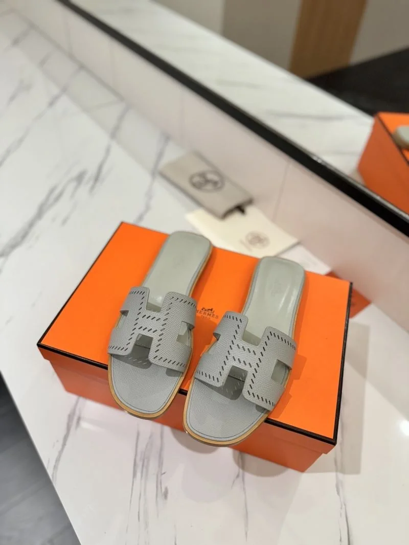 Hermes Slippers Durable 27417