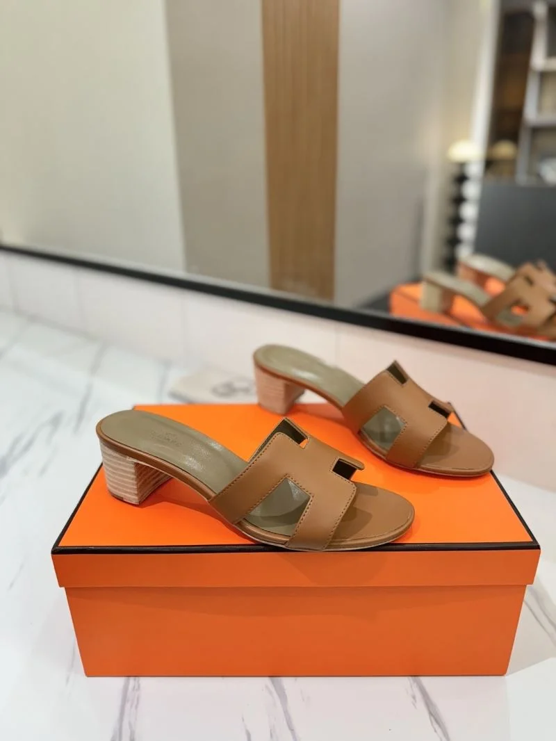 Bright Hermes Slippers 27405