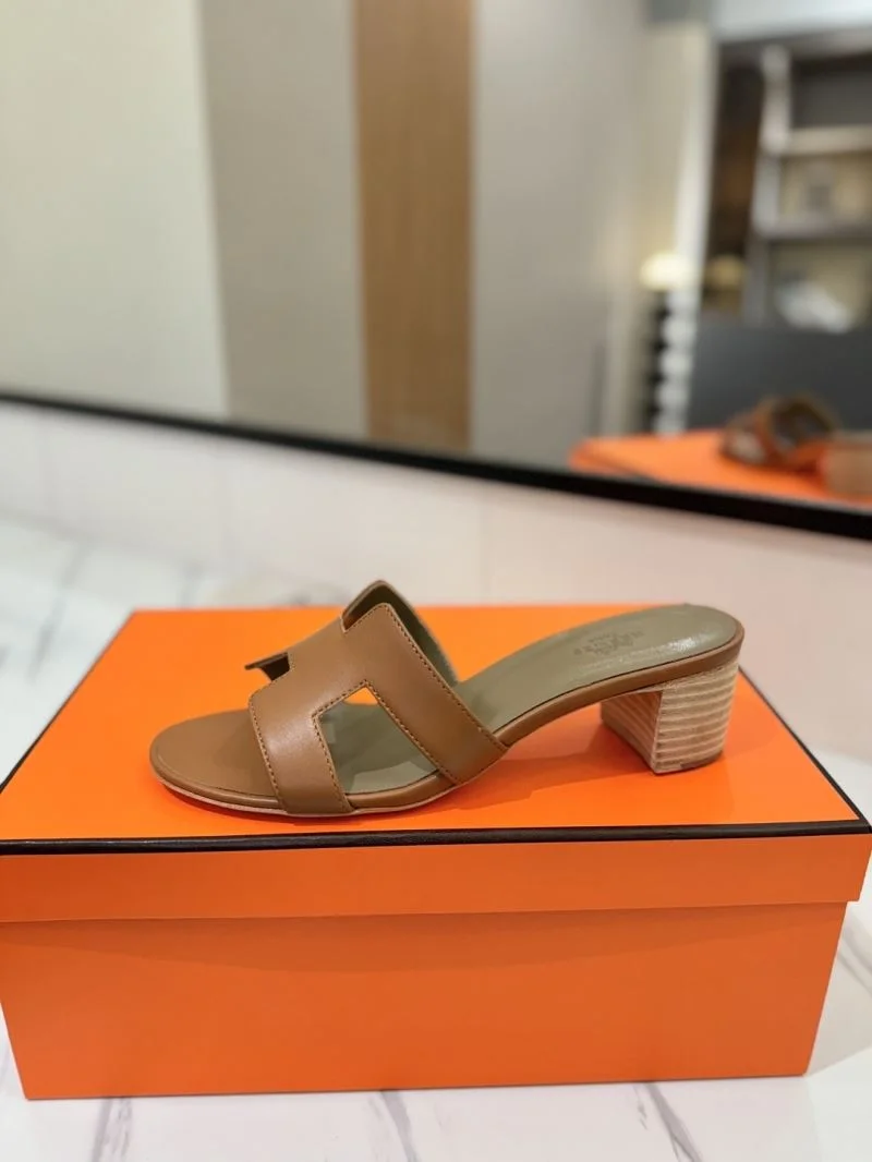 Bright Hermes Slippers 27405