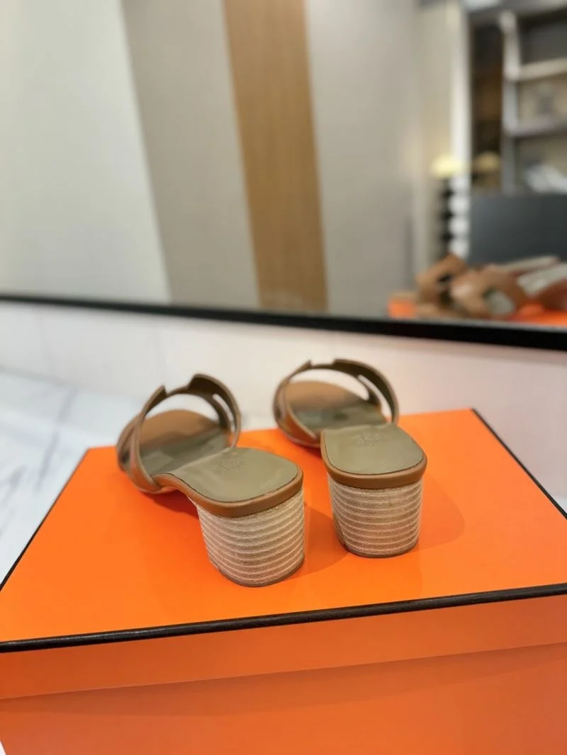 Bright Hermes Slippers 27405