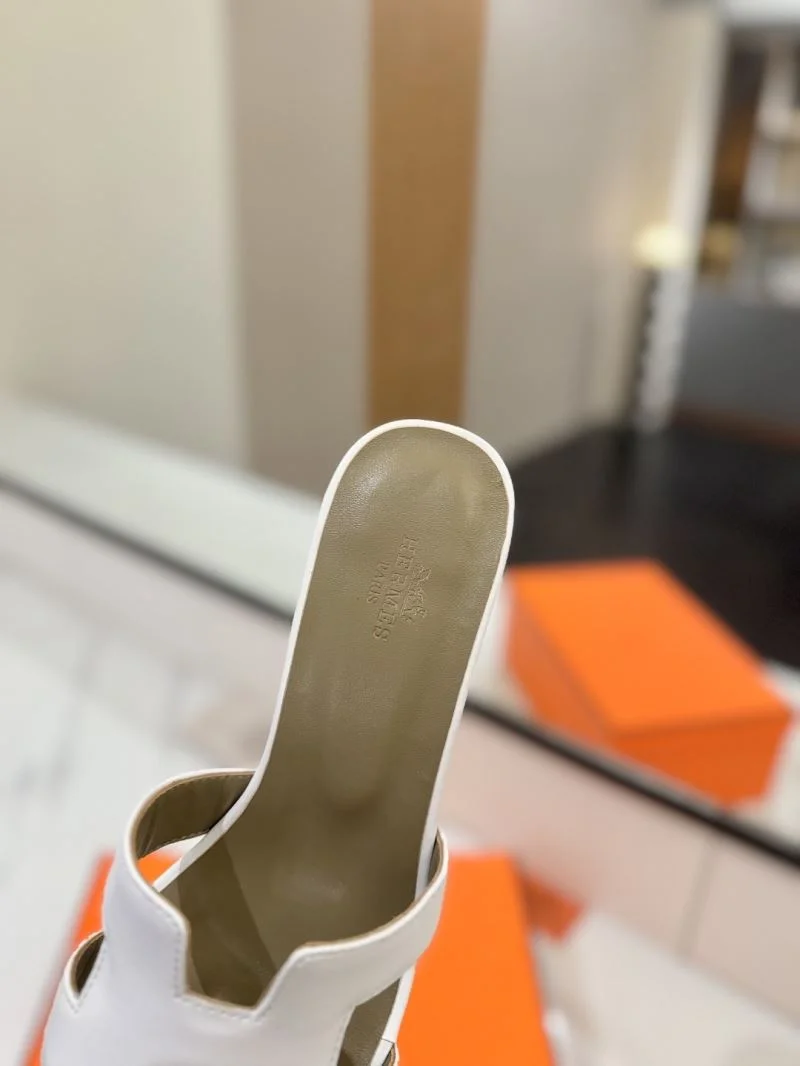 ModernLook Hermes Slippers 27422