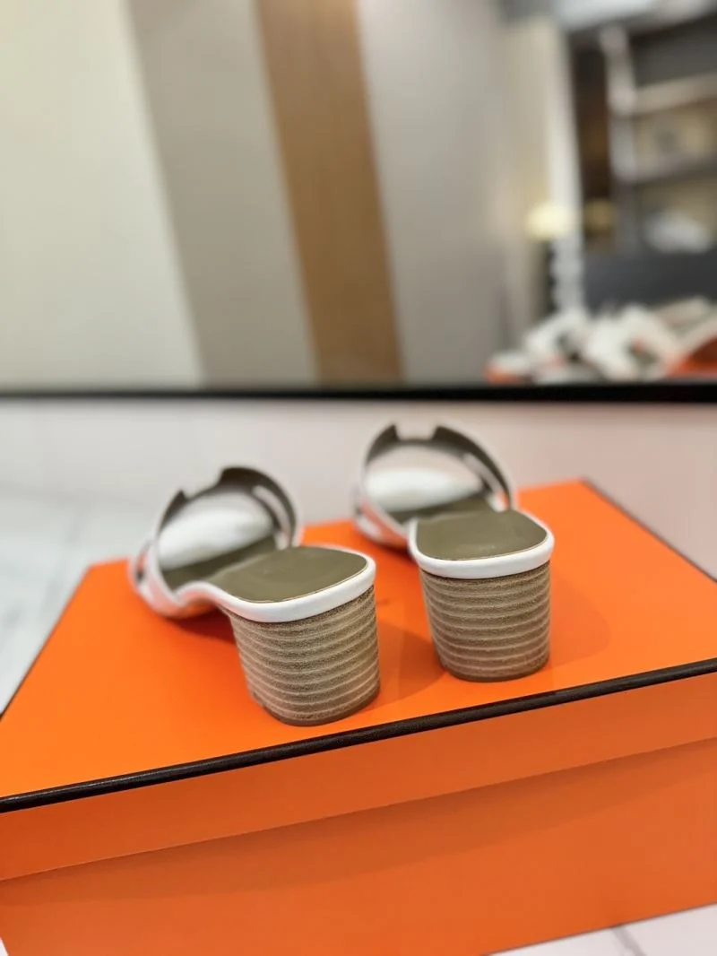 ModernLook Hermes Slippers 27422
