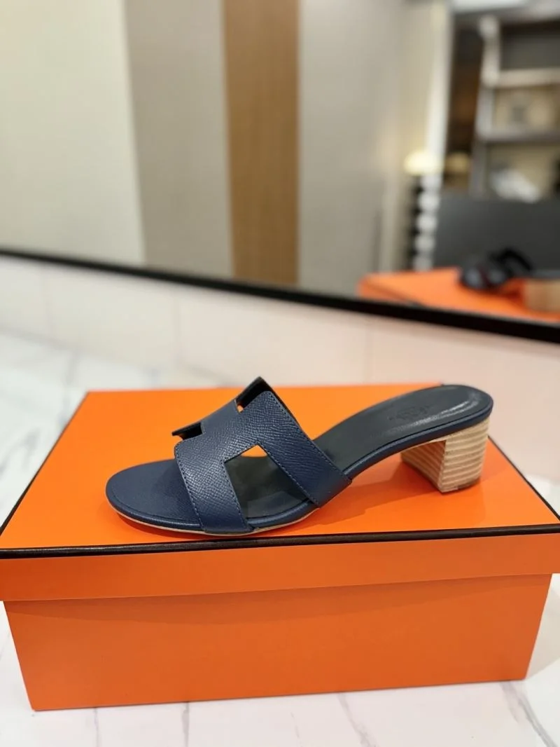 Packable Hermes Slippers 27398
