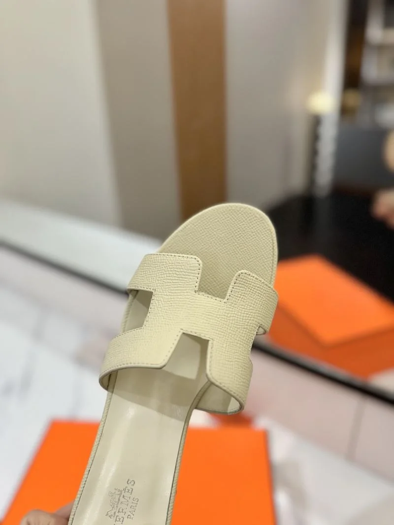 Hermes Slippers Minimalist 27392
