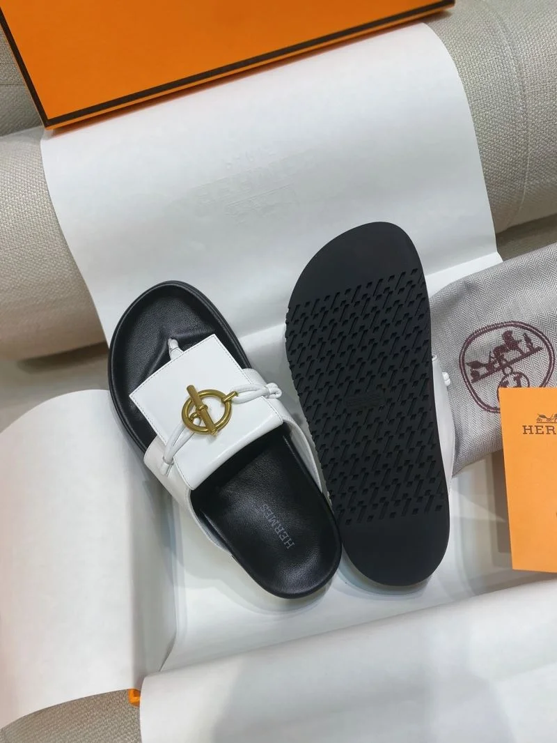 Sleek Hermes Slippers 27397