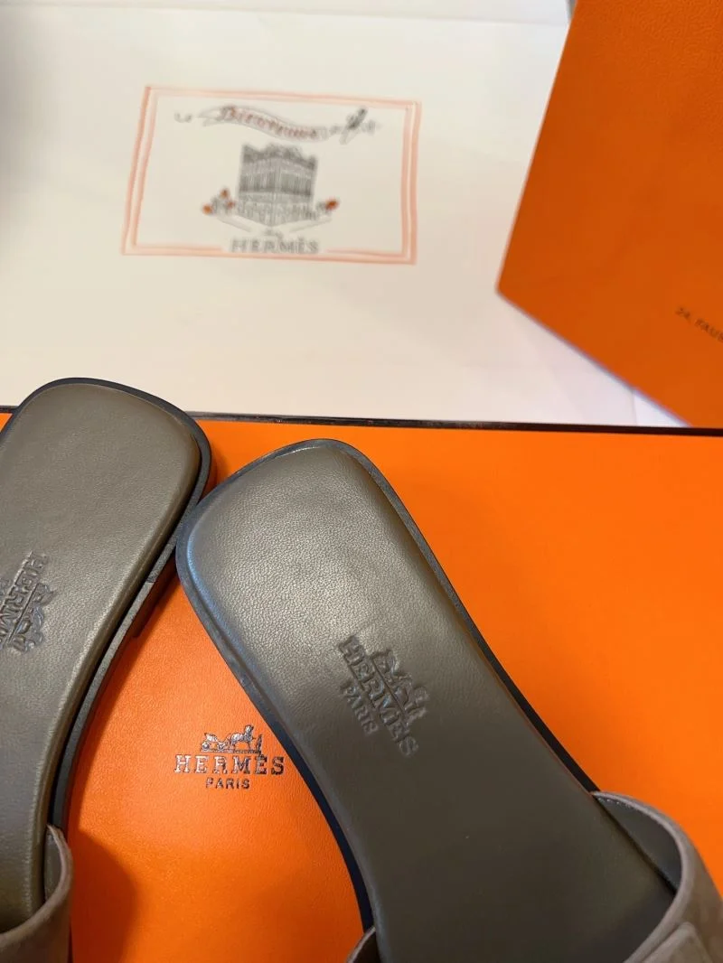 ComfortFit Hermes Slippers 27374