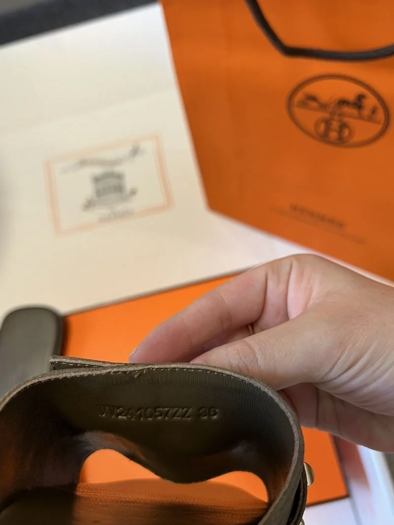 ComfortFit Hermes Slippers 27374