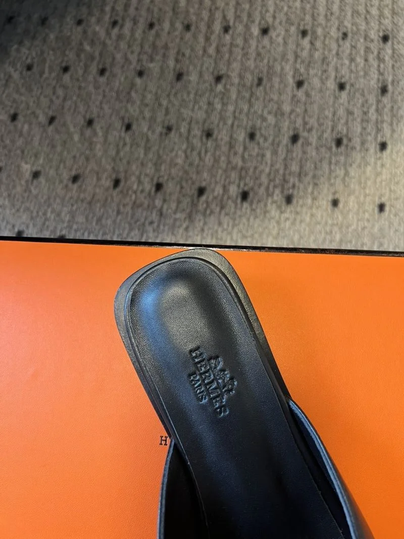 FreshLook Hermes Slippers 27387