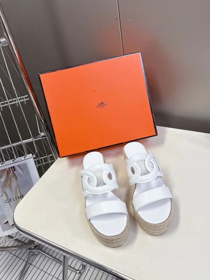Neat Hermes Slippers 26941