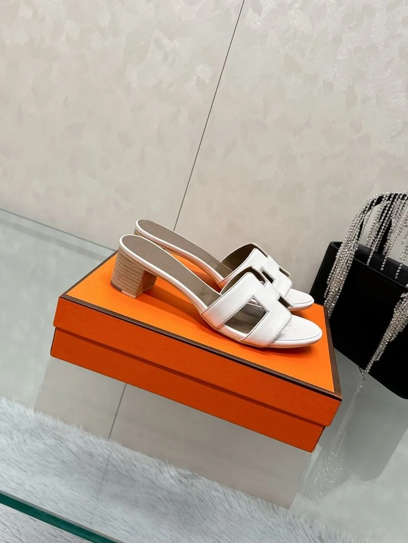 Reliable Hermes Slippers 26903