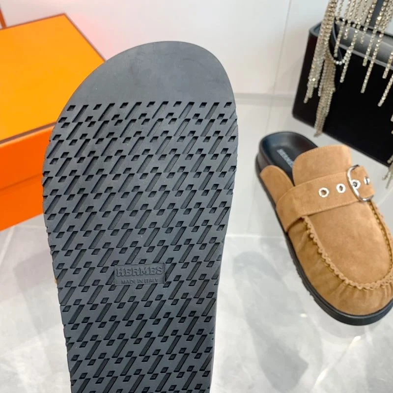 Sleek Hermes Slippers 26888