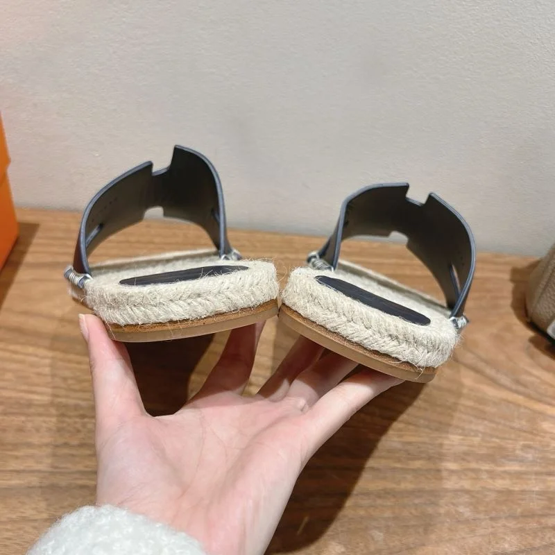 Hermes Slippers Elegant 26872