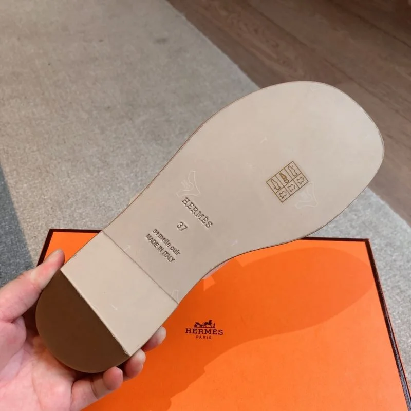 UrbanStyle Hermes Slippers 26865