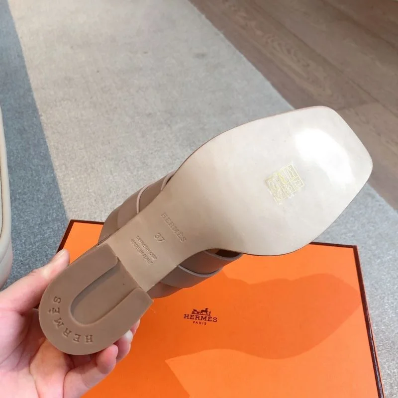 Trendsetting Hermes Slippers 26863
