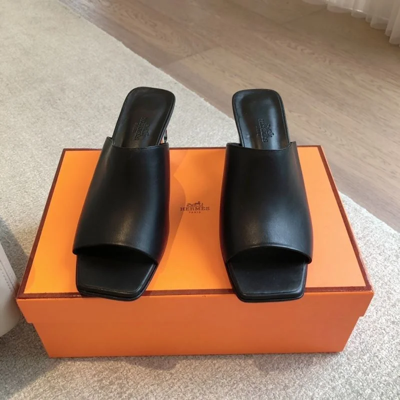 SportInspired Hermes Slippers 26851