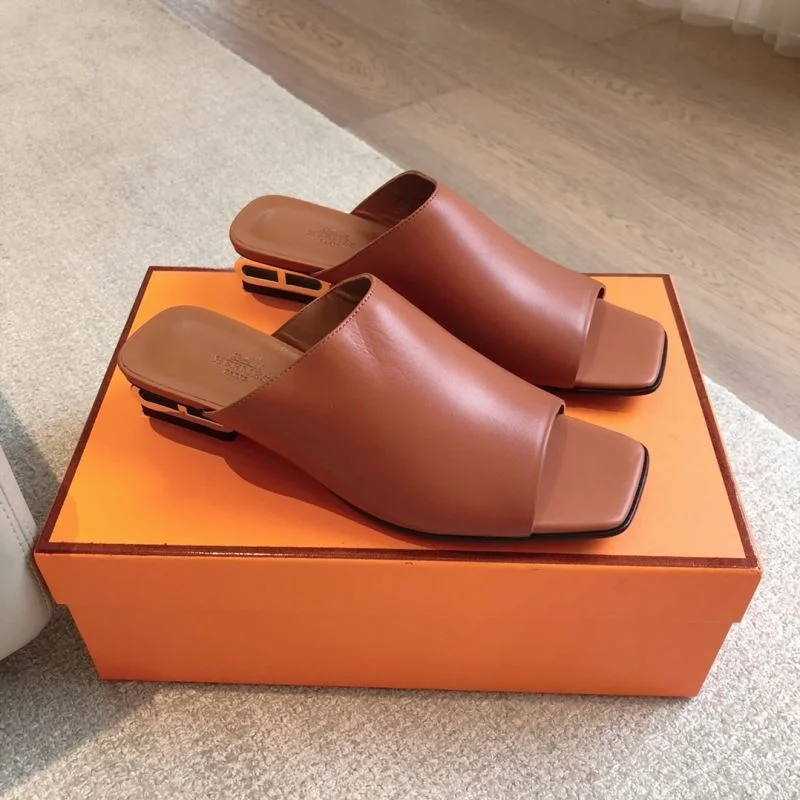 Vibrant Hermes Slippers 26843