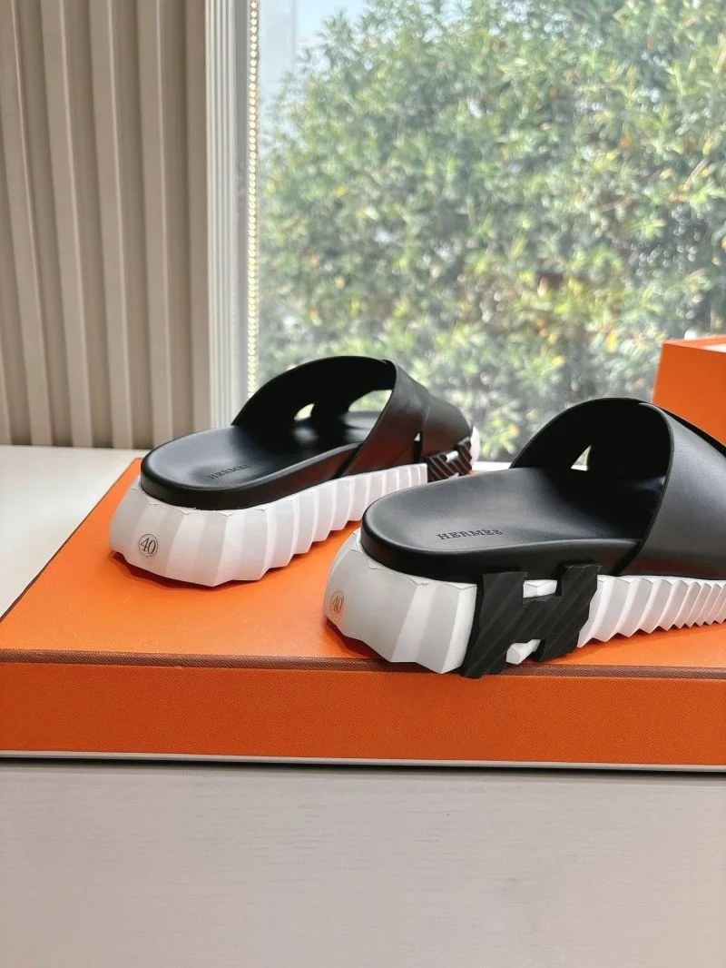 Compact Hermes Slippers 26814