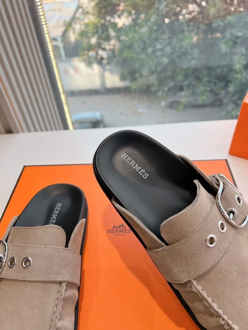 Cozy Hermes Slippers 26804