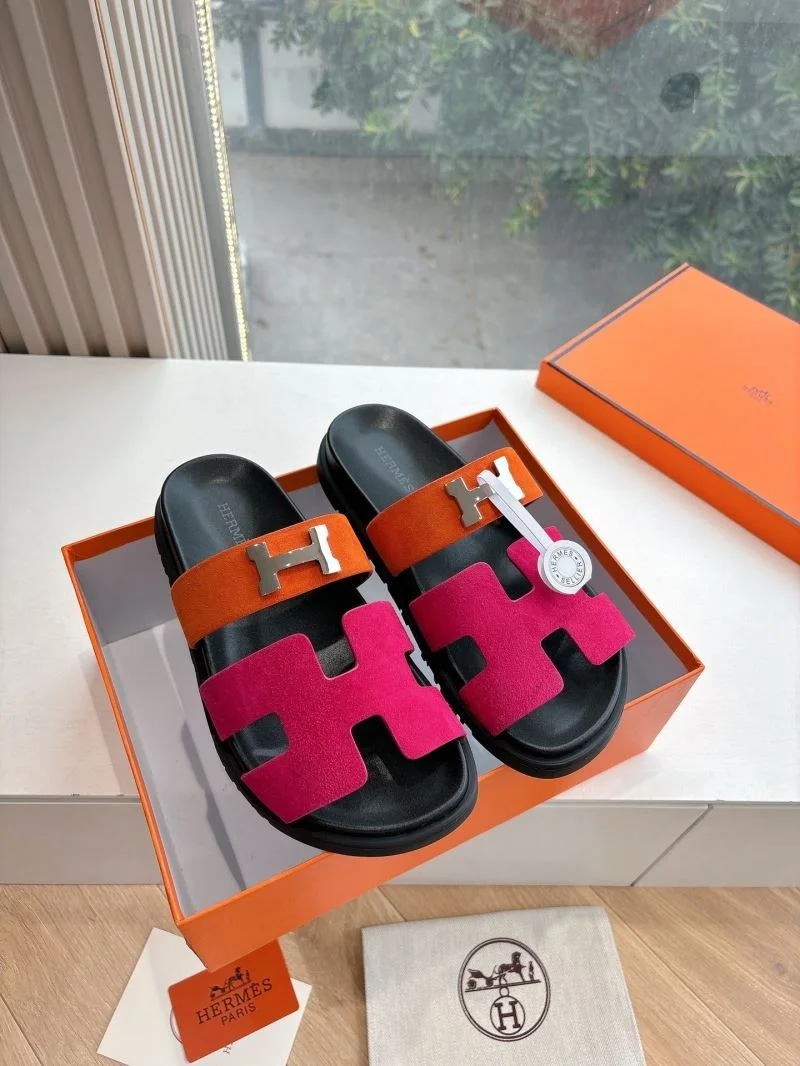 WaterResistant Hermes Slippers 26808