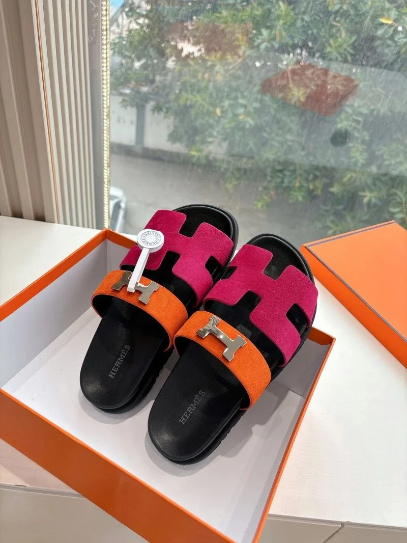 WaterResistant Hermes Slippers 26808