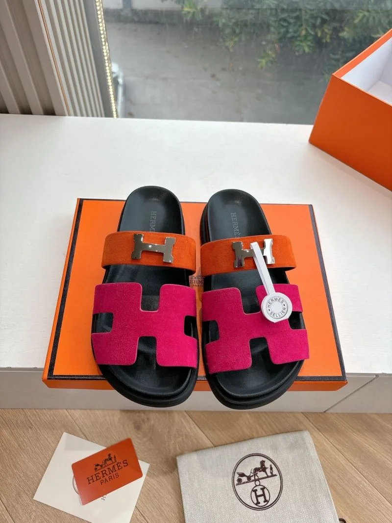WaterResistant Hermes Slippers 26808