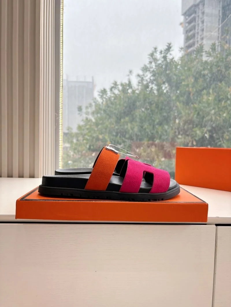 WaterResistant Hermes Slippers 26808