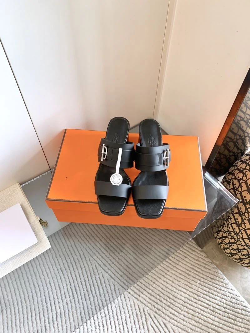 Flexible Hermes Slippers 26786
