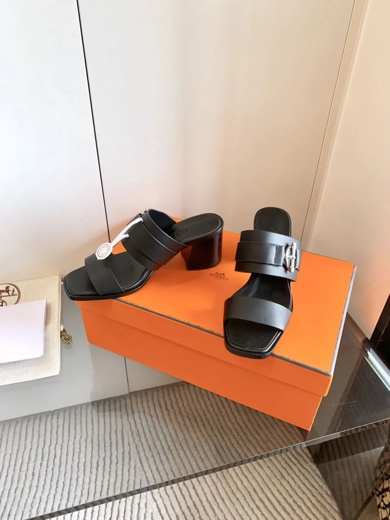 Flexible Hermes Slippers 26786