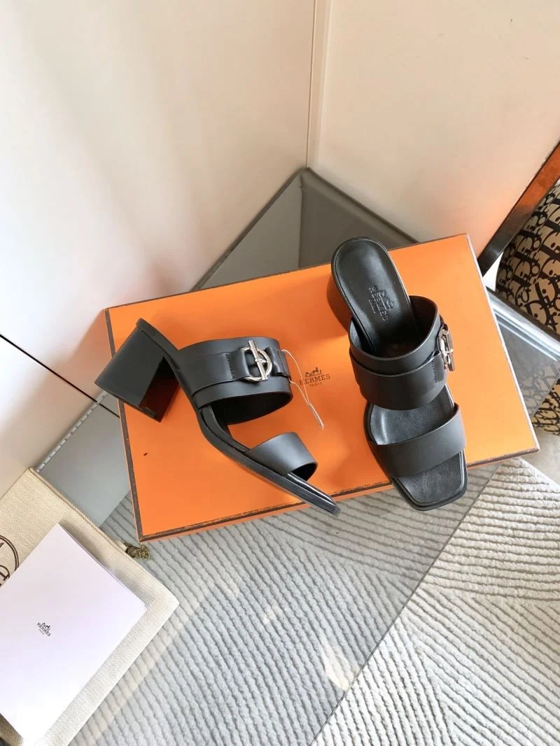 Flexible Hermes Slippers 26786