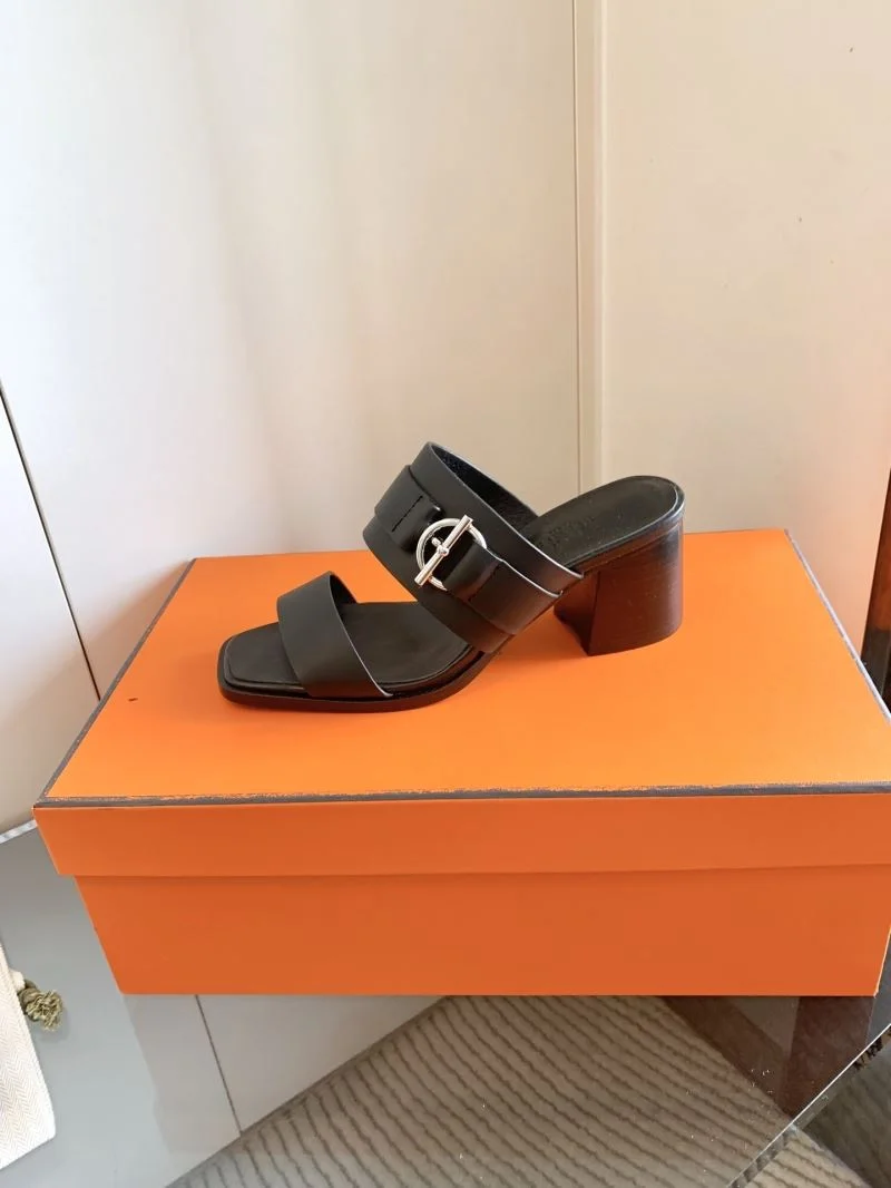 Flexible Hermes Slippers 26786