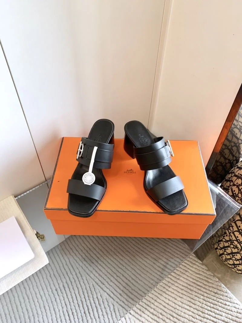 Flexible Hermes Slippers 26786