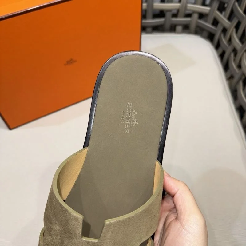 Trendsetting Hermes Slippers 27822