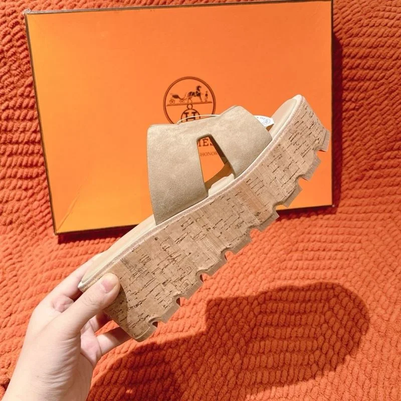 Hermes Slippers Supportive 28400