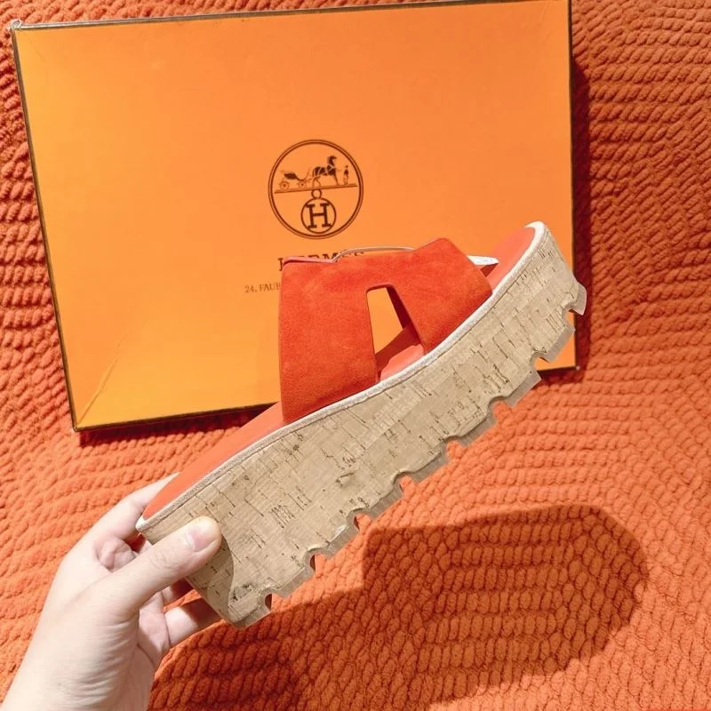 Trendsetting Hermes Slippers 28404